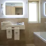 מלון Mafra Hotel 3*