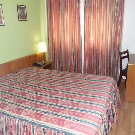 מלון Mafra Hotel 3*
